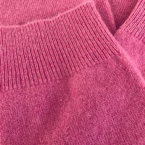 100% Cashmere Mock Neck Sweater – Deep Pink – Classic Old Money Style – Women’s - Picture 8 of 10